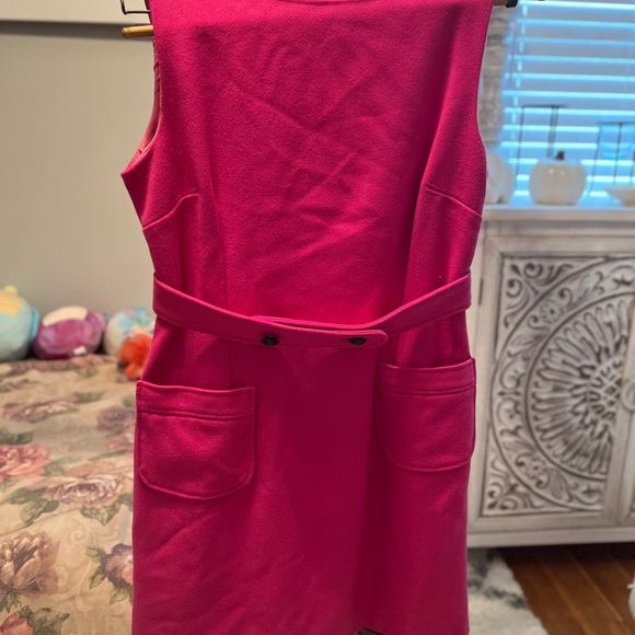 Red Valentino more like a fuchsia pink . - Picture 4 of 5